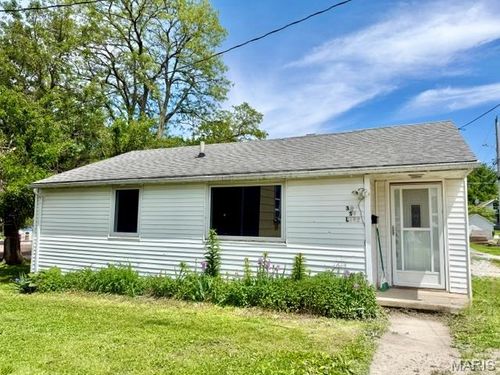 311 S Lane St, Palmyra, MO, 63461-1616 | Card Image