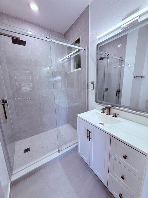 apt-207-11202 Nw 83rd St, Doral, FL, 33178-1751 | Card Image