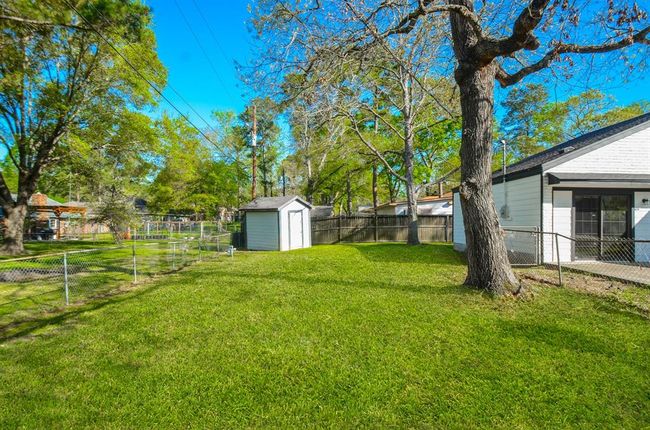 48 Artesia, Home with 3 bedrooms, 2 bathrooms and null parking in Conroe TX | Image 47