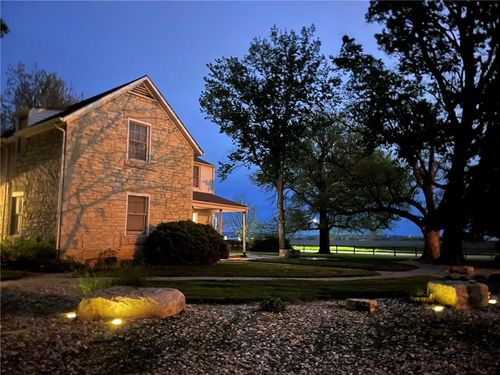 2303 College Ave, Manhattan, KS, 66502-1968 | Card Image