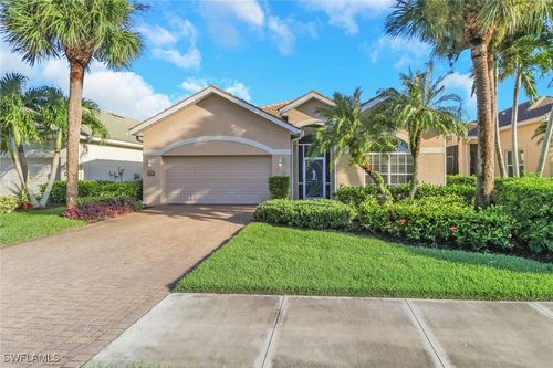 3670 Grand Cypress Dr, NAPLES, FL, 34119-7923 | Card Image