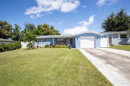 5240 School Rd, NEW PORT RICHEY, FL, 34653-4755 | Card Image