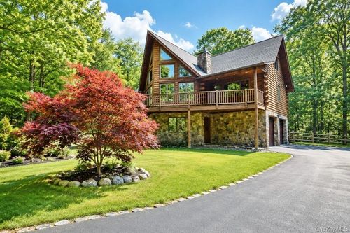 33 Cimarron Rd, Putnam Valley, NY, 10579-1807 | Card Image