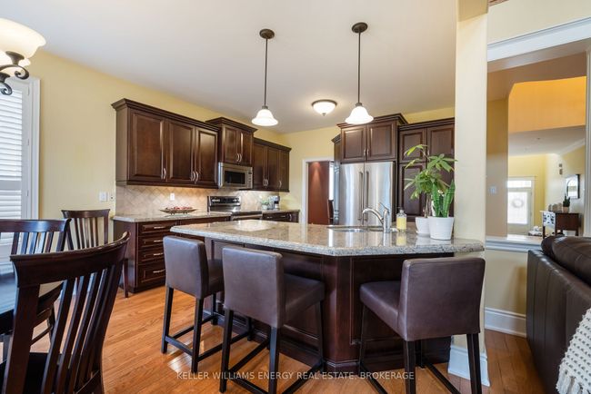 1044 Swiss Hts, House other with 4 bedrooms, 5 bathrooms and 4 parking in Oshawa ON | Image 4