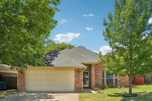 229 S Lakeview Dr, Lake Dallas, TX, 75065-2843 | Card Image