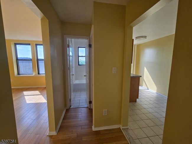 APT-304 - 2271 John F Kennedy Blvd, Townhouse with 1 bedrooms, 1 bathrooms and null parking in Jersey City NJ | Image 14