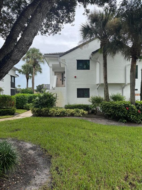 15310 Strathearn Dr, Delray Beach, FL, 33446-2851 | Card Image