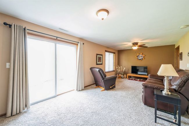 3516 Stoneview Cir Sw, Condo with 2 bedrooms, 2 bathrooms and null parking in Cedar Rapids IA | Image 19