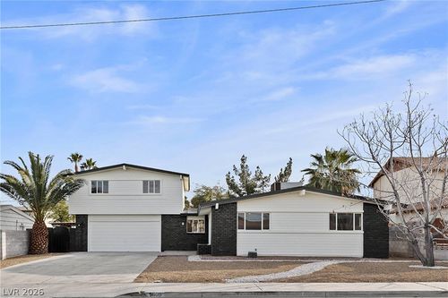 5605 Seabaugh Ave, Las Vegas, NV, 89107-1631 | Card Image