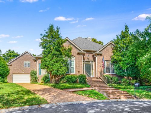 22 Bosley Oaks, Nashville, TN, 37205-5008 | Card Image