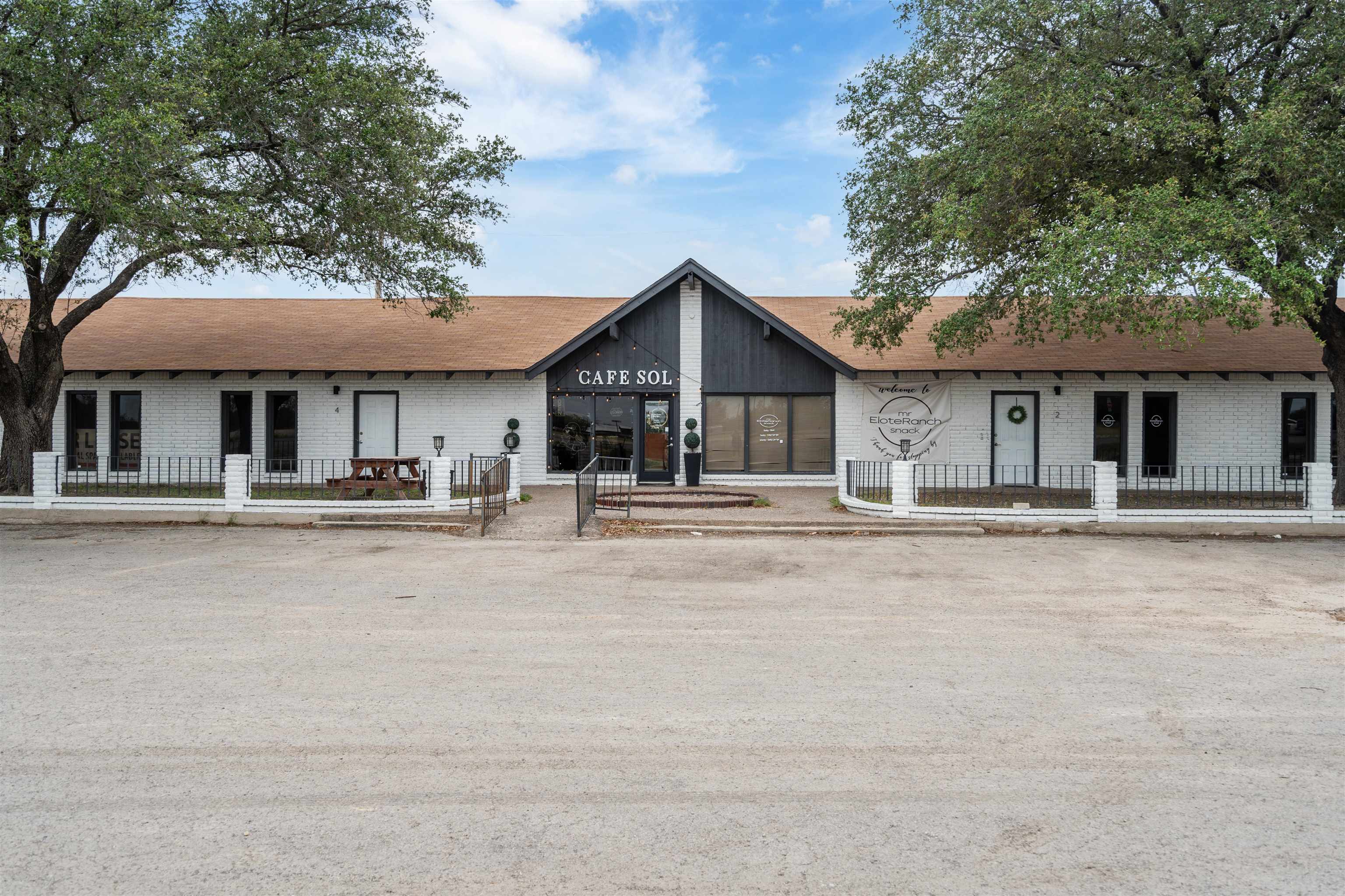 Commercial Sale in Del Rio 5