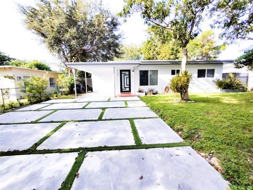 435 Nw 127th St, North Miami, FL, 33168-3645 | Card Image