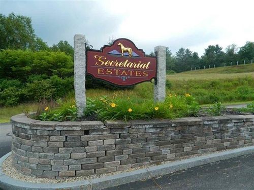 unit-104-118 Secretariat Way, Rochester, NH, 03867-4115 | Card Image