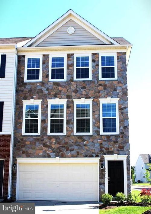 42217 Dean Chapel Sq, CHANTILLY, VA, 20152-4501 | Card Image