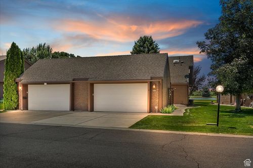 307 Willow Way, Pleasant View, UT, 84414-2259 | Card Image