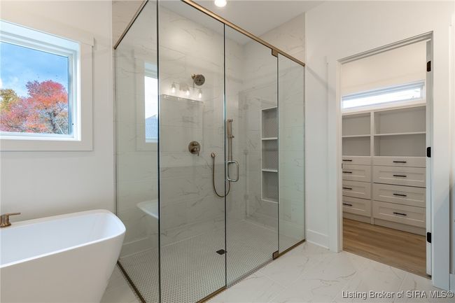 2034 Andres Way, Home with 5 bedrooms, 4 bathrooms and null parking in Floyds Knobs IN | Image 33