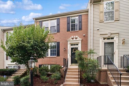 7438 Gadsby Sq, ALEXANDRIA, VA, 22315-5291 | Card Image