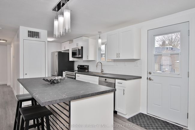 46 St Andrews Pl, House other with 2 bedrooms, 2 bathrooms and 2 parking in Grand Bend ON | Image 11