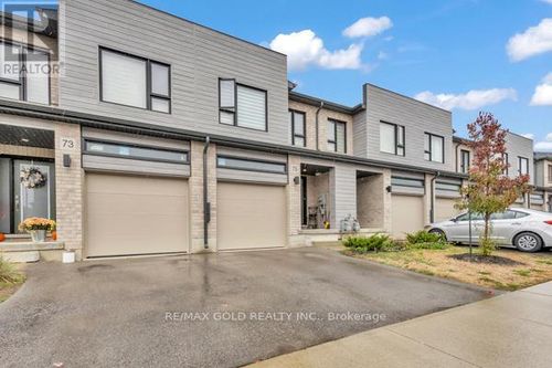 75 Pony Way, Kitchener, ON, N2R0R8 | Card Image