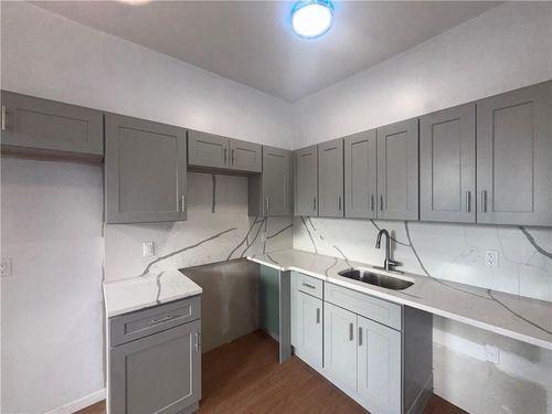2a-324 Eldert Street, Brooklyn, NY, 11237 | Card Image