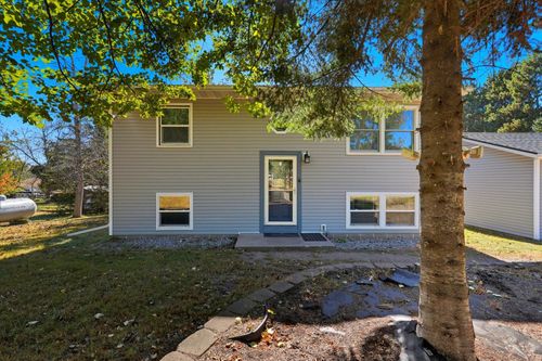 1438 277th Ln Nw, Isanti, MN, 55040-6018 | Card Image