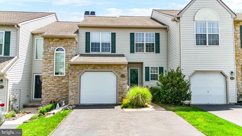 43 Hampton Ct, Norristown, PA, 19403-1072 | Card Image