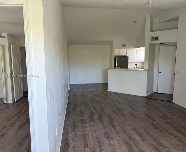 APT-2222 - 1401 Village Blvd, Condo with 2 bedrooms, 1 bathrooms and null parking in West Palm Beach FL | Image 23
