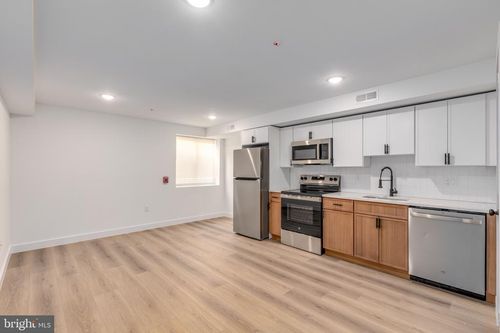 2-2502 N 10th St, Philadelphia, PA, 19133-1615 | Card Image