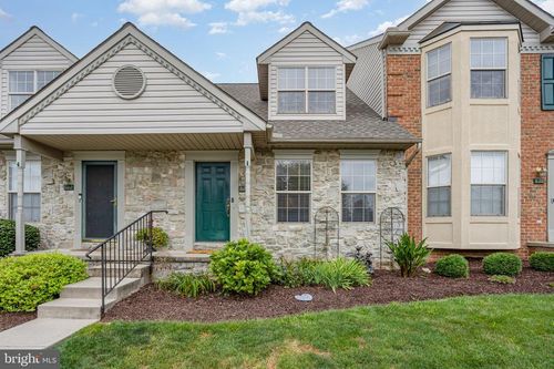 824 Cobblestone Ln, LANCASTER, PA, 17601-3362 | Card Image