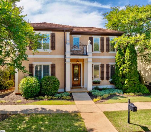 8 Arezzo Dr, Greenville, SC, 29609-2702 | Card Image