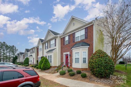 9533 Brackenview Court, Charlotte, NC, 28214 | Card Image