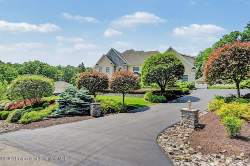 52 Ivywood Dr, Clarks Summit, PA, 18411-9180 | Card Image