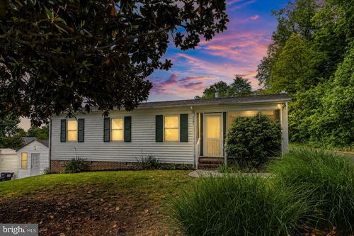 6181 3rd St, KING GEORGE, VA, 22485-7464 | Card Image