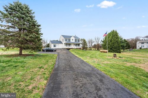 4901 General Gordon Cir, Sharpsburg, MD, 21782-1707 | Card Image