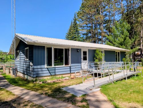 N11068 Pine Tree Ln, Phillips, WI, 54555-8400 | Card Image