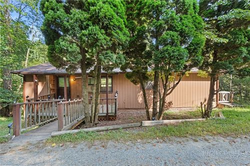 236 Cloudrise Ln, Banner Elk, NC, 28604-7925 | Card Image