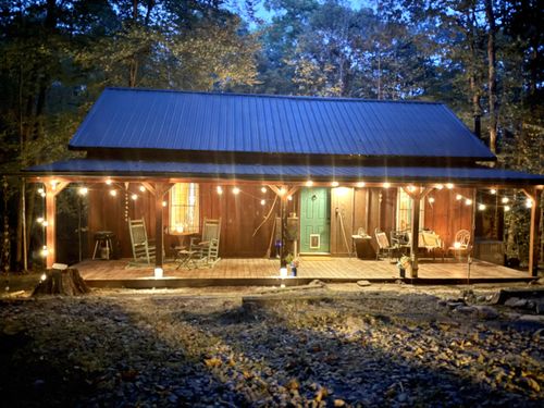 4261 Lake Rd, Woodlawn, TN, 37191-2902 | Card Image