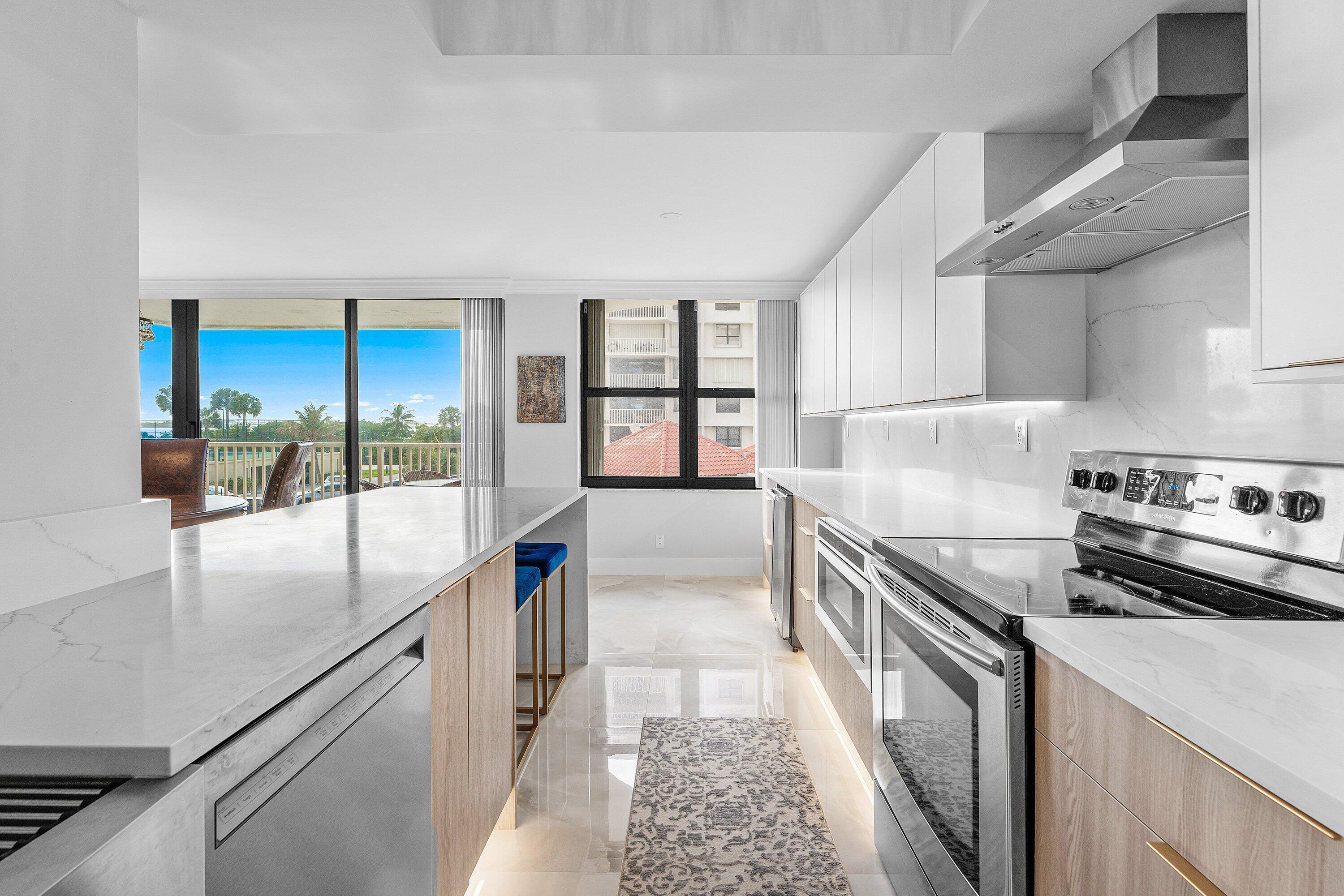 Residential Lease in Singer Island 3