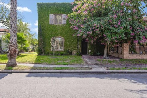 421 Cottonwood Ave, McAllen, TX, 78501-2722 | Card Image