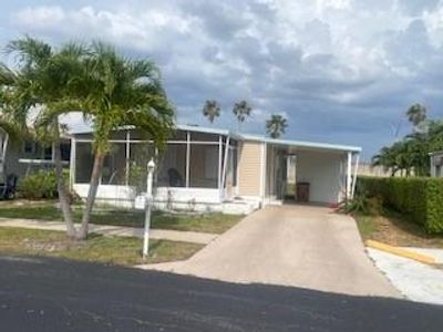 5202 Nw 1st Ave, House other with 2 bedrooms, 2 bathrooms and null parking in Deerfield Beach FL | Image 2