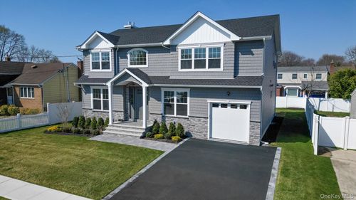 1772 Rose St, Merrick, NY, 11566-2510 | Card Image