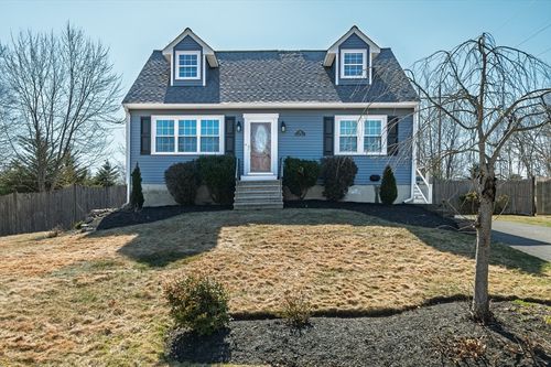 153 Pilgrim St, Abington, MA, 02351-2261 | Card Image