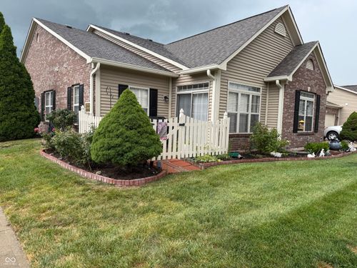 2518 Big Bear Ln, Indianapolis, IN, 46217-7071 | Card Image