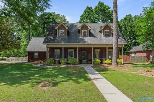 101 Ridgewood Dr, Madison, AL, 35757-7540 | Card Image