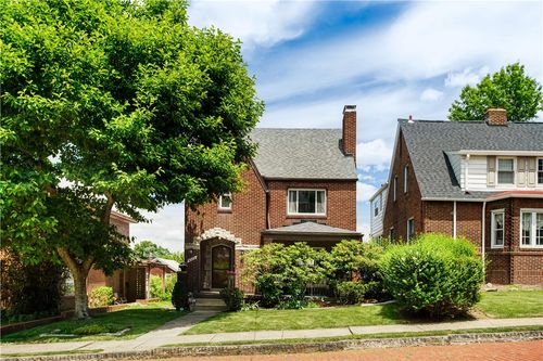 6323 Caton St, Squirrel Hill, PA, 15217-3030 | Card Image