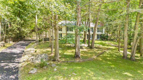 174 Concord Dr, Madison, CT, 06443-1860 | Card Image