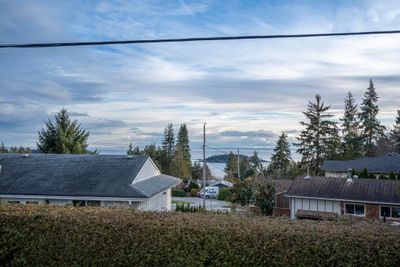 29 - 5575 Mason Rd, House other with 2 bedrooms, 1 bathrooms and 2 parking in Sechelt BC | Image 3