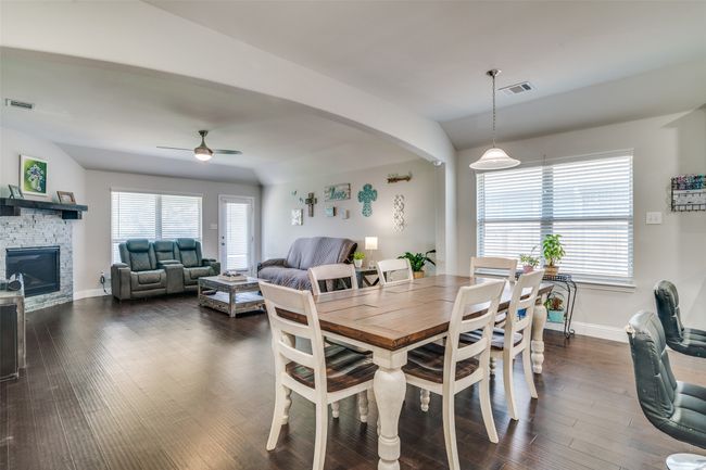 2085 Avondown Rd, House other with 3 bedrooms, 2 bathrooms and null parking in Forney TX | Image 11