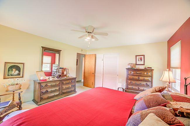 406 E Fine St, House other with 3 bedrooms, 2 bathrooms and 5 parking in Ashkum IL | Image 31