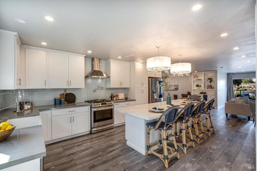 925 Marina Dr, Napa, CA, 94559-4744 | Card Image